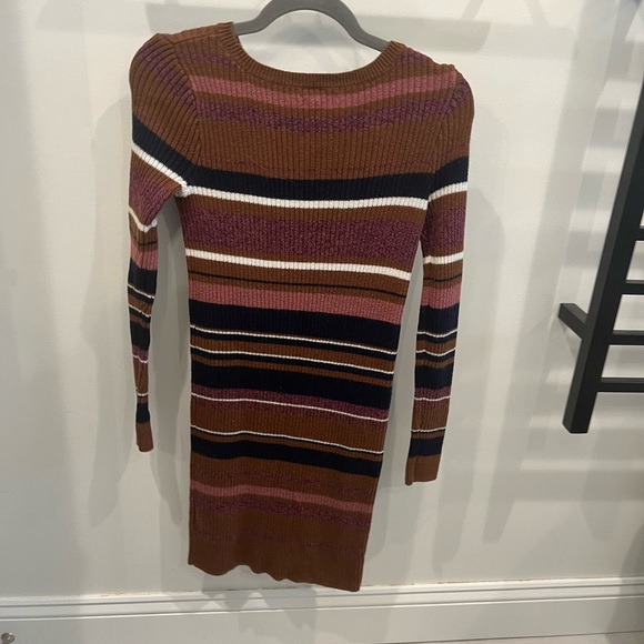 American Eagle Sweater Dress - Picture 2 of 3